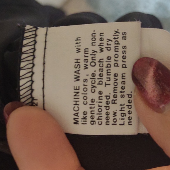 Pendleton button down top. Size 10 - Picture 9 of 15